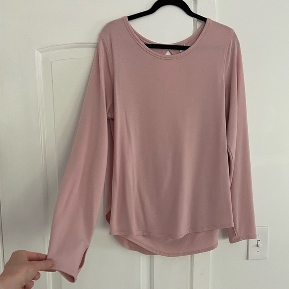 ⚡️ 3/$20 ⚡️ Old Navy Active • Long sleeve top - Picture 4 of 6